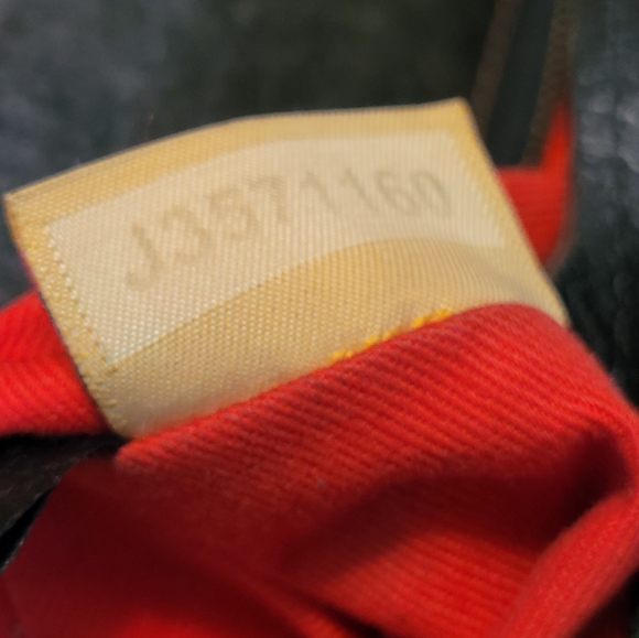 DOONEY & BOURKE | Extra Large Florentine Satchel, Brass Hardware - Picture 6 of 8